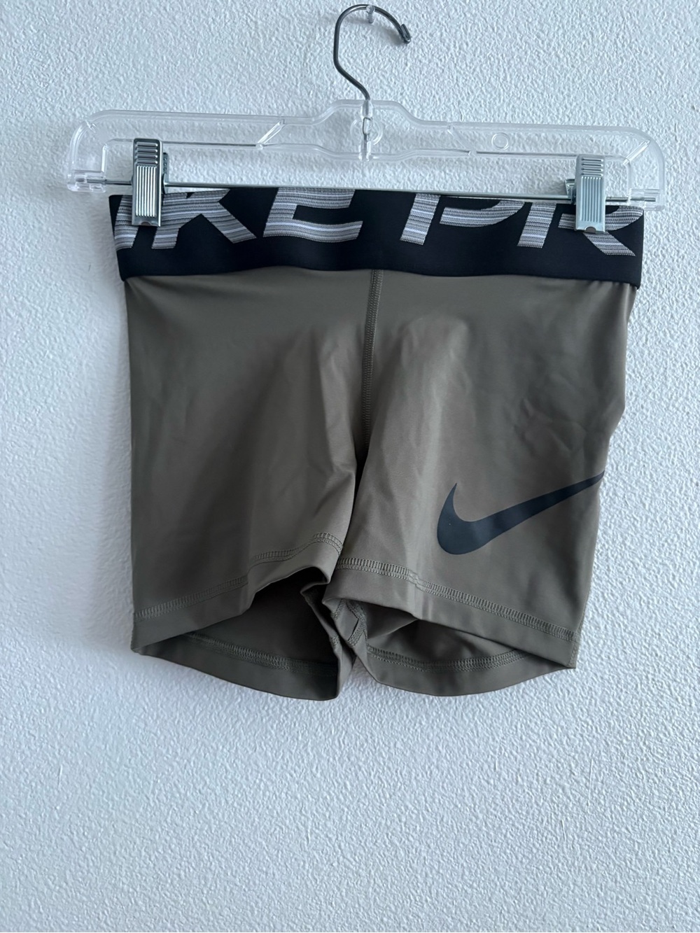 Nike Pro 3" Women's Compression Training Shorts - Khaki / Olive Green